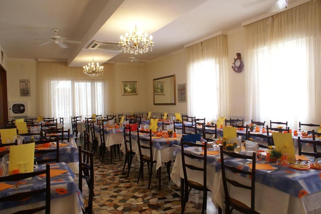 ريميني Hotel Maria Piera المظهر الخارجي الصورة